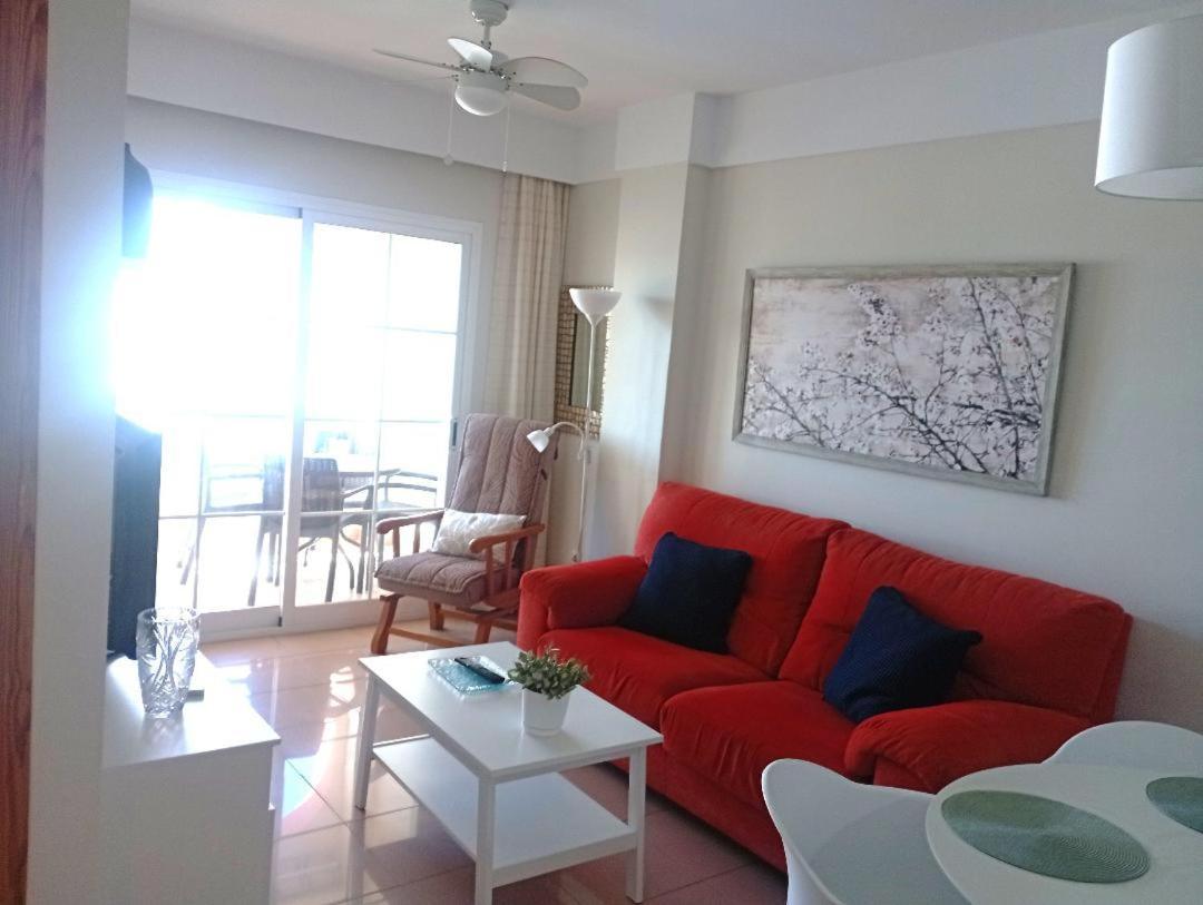 Apartamento Con Vistas En 内尔哈 外观 照片